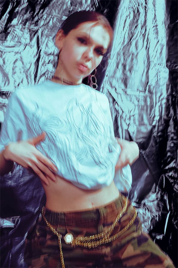 “Trivial Art” HANDMADE [Oversized] T‘ White