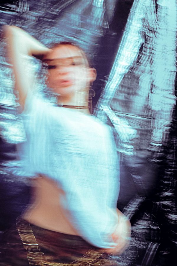 “Trivial Art” HANDMADE [Oversized] T‘ White